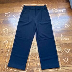 📎 Taylor Wide Trousers 🗂️
- Old Navy 
- Size M 
- Altered